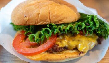The Healthiest Fast Food Burgers You Can Order Right Now