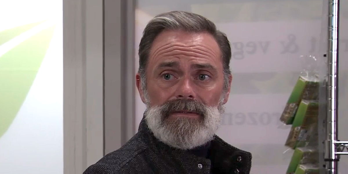 Coronation Street star says final goodbye to soap after tragic funeral scenes