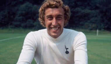 Martin Chivers obituary: Spurs great whose strength and pace brushed defenders aside