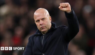 Premier League news conferences: Slot to speak about Salah's return