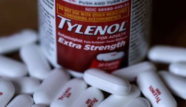 Many women and doctors dismiss Trump’s Tylenol claim as more research suggests no autism link