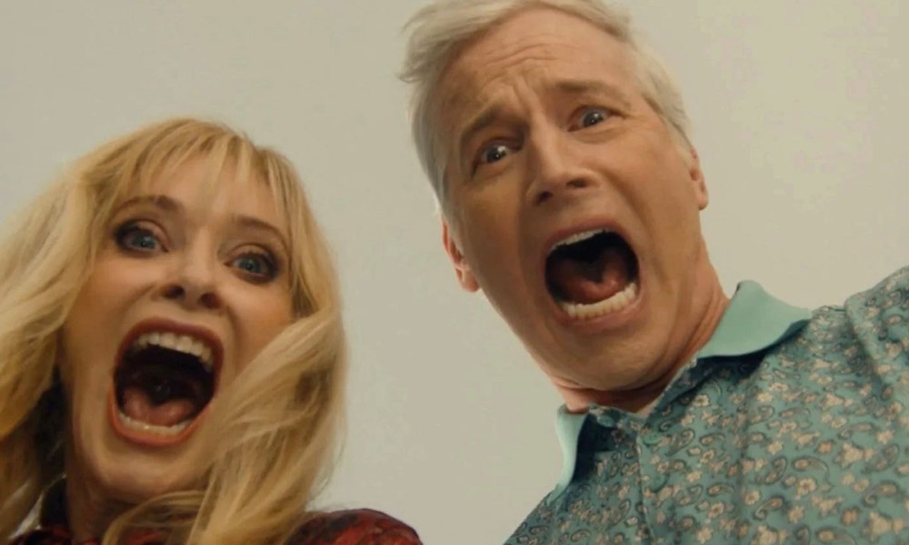 Barbara Crampton & Rob Huebel Scream in First Image from Horror Anthology 'Grind'
