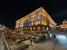 Low light, ultrawide cameras: Oppo Find X9 Pro - 15mm, f/2.0, ISO 6400, 1/17s (4096x3072px) - Honor Magic8 Pro vs. Oppo Find X9 Pro vs. vivo X300 Pro