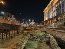 Low light, main cameras, 1x: Oppo Find X9 Pro - 23mm, f/1.5, ISO 1600, 1/14s (4096x3072px) - Honor Magic8 Pro vs. Oppo Find X9 Pro vs. vivo X300 Pro