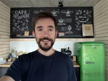 Selfies: vivo X300 Pro - 20mm, f/2.0, ISO 1180, 1/50s (4080x3060px) - Honor Magic8 Pro vs. Oppo Find X9 Pro vs. vivo X300 Pro