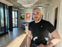 Portraits, main cameras, 1x: Honor Magic8 Pro - 23mm, f/1.6, ISO 50, 1/62s (4096x3072px) - Honor Magic8 Pro vs. Oppo Find X9 Pro vs. vivo X300 Pro