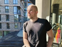 Portraits, main cameras, 1x: Oppo Find X9 Pro - 23mm, f/1.5, ISO 80, 1/375s (4096x3072px) - Honor Magic8 Pro vs. Oppo Find X9 Pro vs. vivo X300 Pro