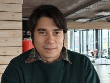 Portraits, main cameras, 2x: Oppo Find X9 Pro - 47mm, f/1.5, ISO 400, 1/100s (4096x3072px) - Honor Magic8 Pro vs. Oppo Find X9 Pro vs. vivo X300 Pro