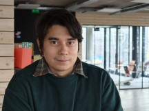 Portraits, telephoto cameras: Oppo Find X9 Pro (3x) - 70mm, f/2.1, ISO 1000, 1/50s (4096x3072px) - Honor Magic8 Pro vs. Oppo Find X9 Pro vs. vivo X300 Pro