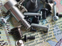 Closeups, telephoto cameras: vivo X300 Pro (7x) - 140mm, f/2.1, ISO 320, 1/60s (4096x3072px) - Honor Magic8 Pro vs. Oppo Find X9 Pro vs. vivo X300 Pro