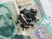 Closeups, telephoto cameras: vivo X300 Pro (3.5x) - 85mm, f/2.7, ISO 808, 1/400s (4080x3072px) - Honor Magic8 Pro vs. Oppo Find X9 Pro vs. vivo X300 Pro