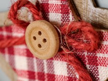 Closeups, telephoto cameras: vivo X300 Pro (7x) - 136mm, f/2.7, ISO 1208, 1/33s (4080x3072px) - Honor Magic8 Pro vs. Oppo Find X9 Pro vs. vivo X300 Pro