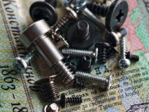 Closeups, telephoto cameras: vivo X300 Pro (7x) - 170mm, f/2.7, ISO 444, 1/100s (4080x3072px) - Honor Magic8 Pro vs. Oppo Find X9 Pro vs. vivo X300 Pro