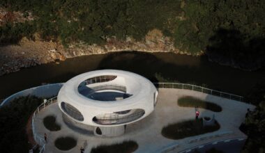 Resting Loop with Views pavilion by HCCH Studio