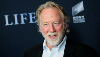 West Wing actor Timothy Busfield turns himself in over child sex abuse claims - The Journal