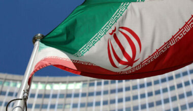 Iran threatens to instantly strike US bases and carriers in event of attack - The Journal