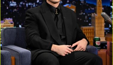 hudson williams teaches jimmy fallon arch on the tonight show 025260817