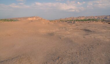 A massive solar panel array in China is due to crack 7,000 megawatts of generation in 2026, according to EnergiesMedia.