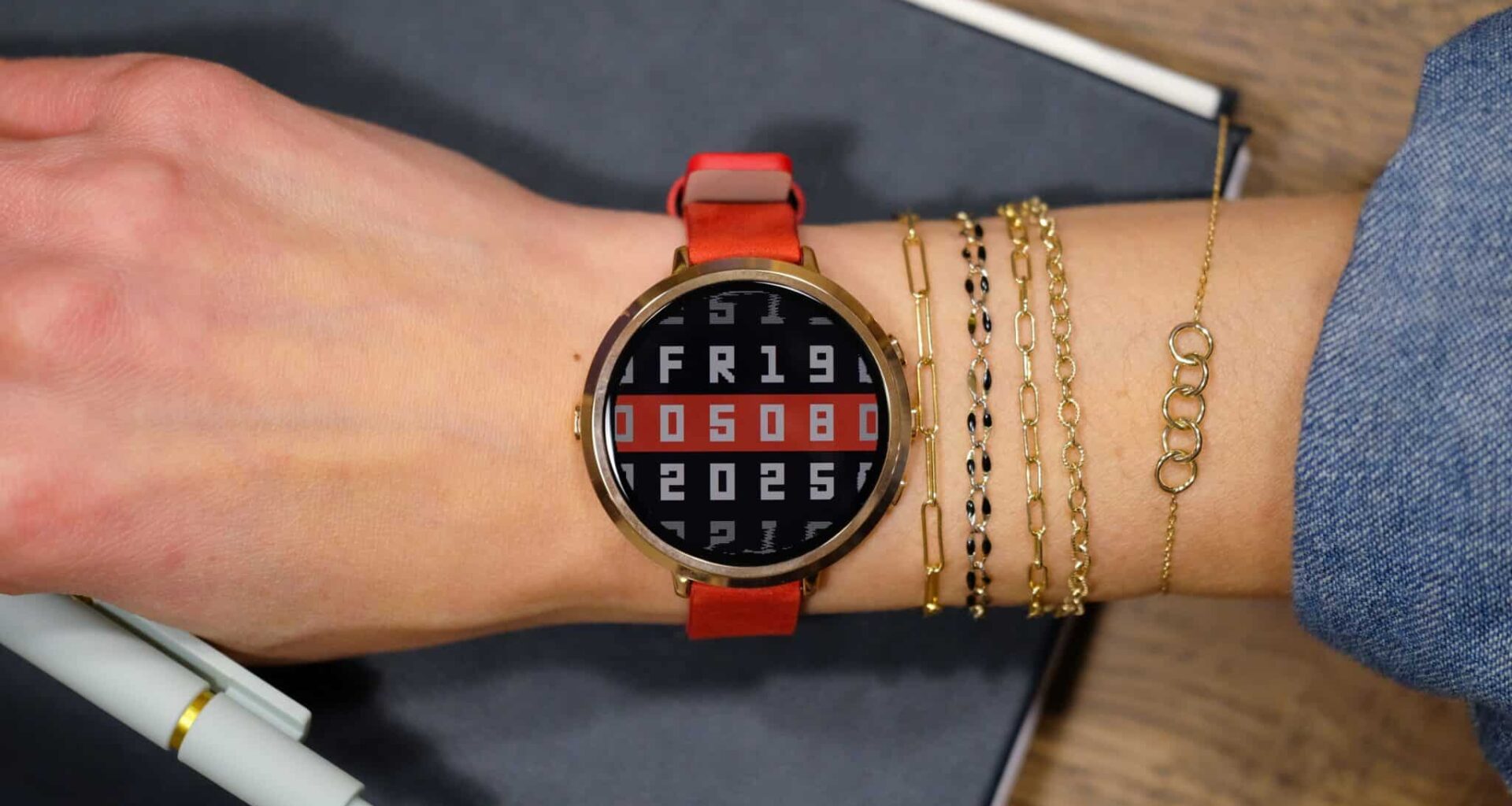 Pebble Round 2 – A Smartwatch That Accidentally Exposes the Industry