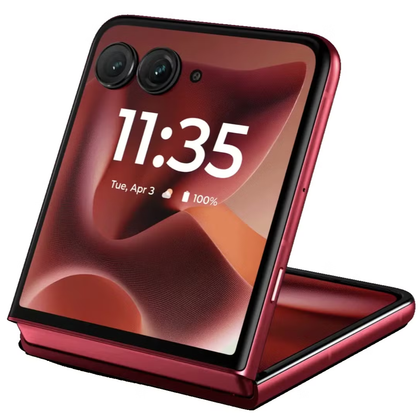 Razr Ultra's cover screen over a white background.