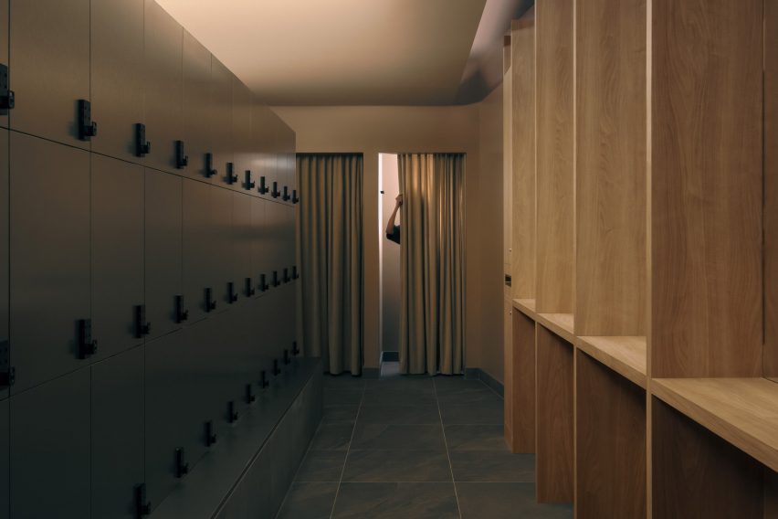 A minimalistic all-gender locker room