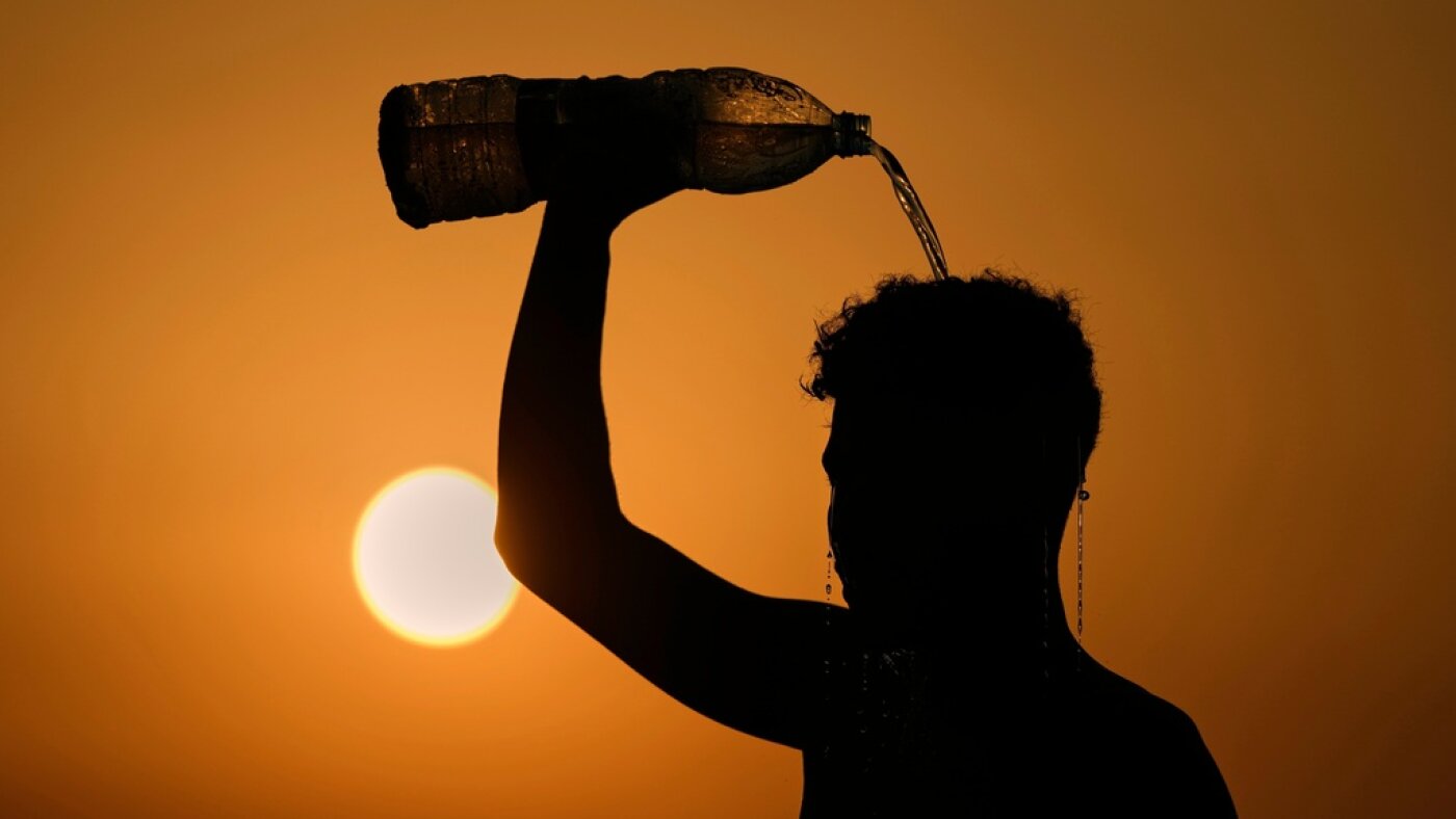 Is global warming speeding up? Scientists call 2025's heat is a 'warning shot' : NPR