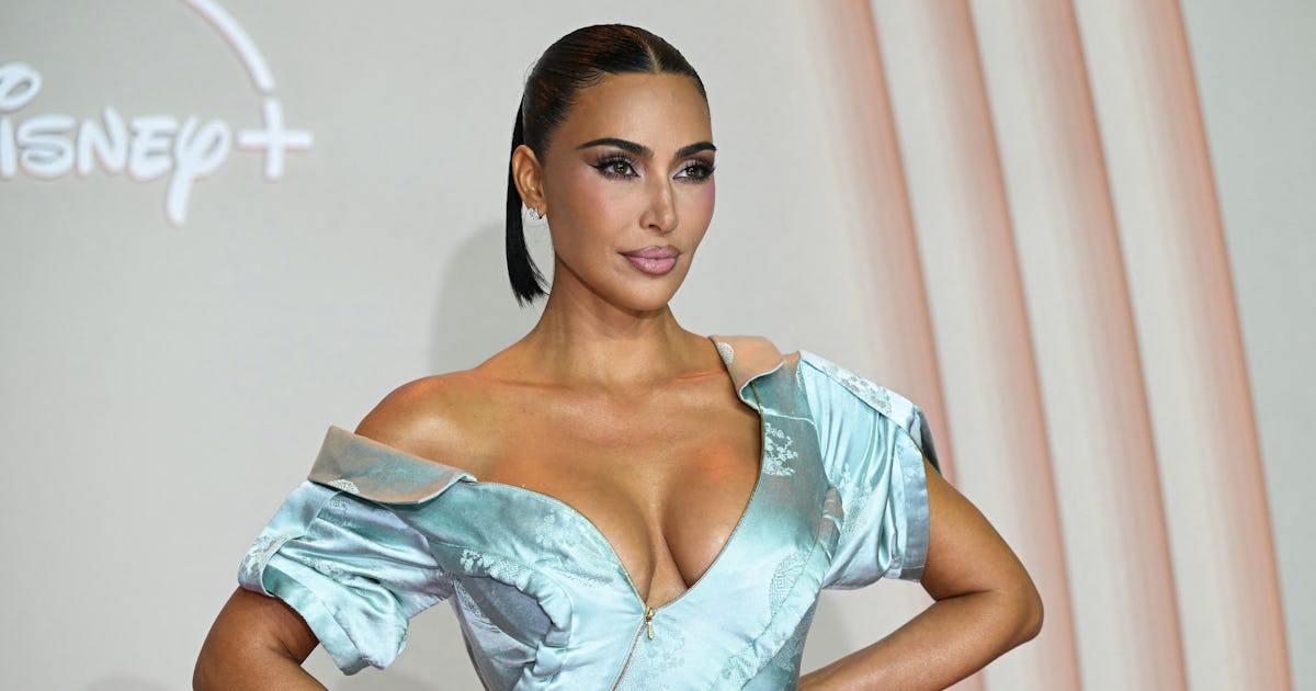 Kim Kardashian Kicked Off 2026 In A Plunging Corset & Fur Coat