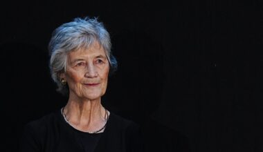 President to meet Bloody Sunday families in Derry