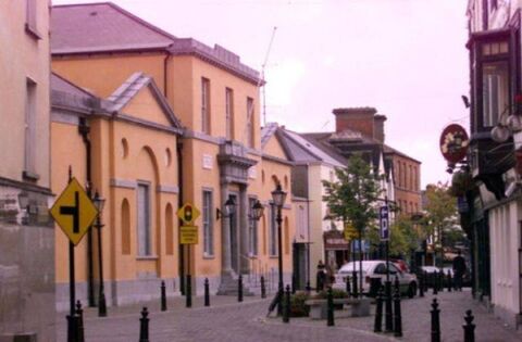 Laois man must pay €6,000 for vicious pub assault  - Courts