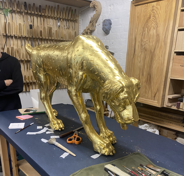 Charles Dickens’ great-great-great grandson to unveil golden Dog and Pot sculpture – Southwark News
