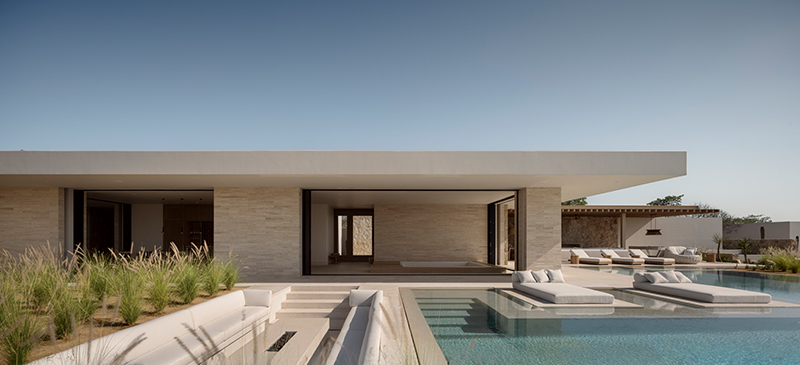 casa la vista’s exterior skin resembles tones and textures of mexican desert