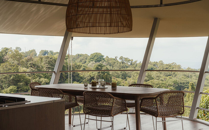 wavy roofscape crowns open-air residence by studio saxe along costa rica's pacific coast