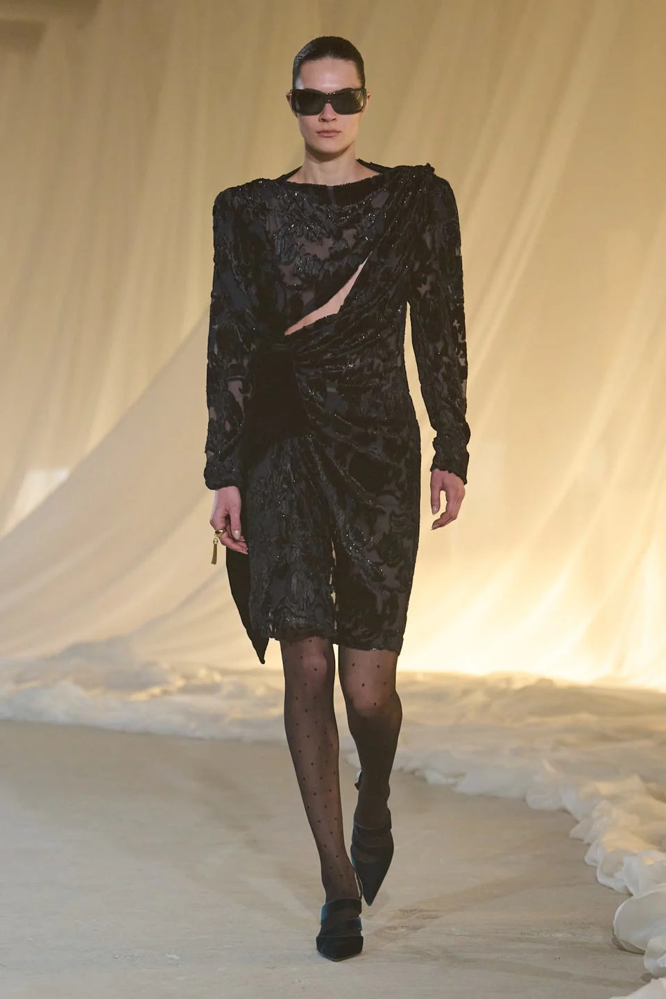 balmain runway look