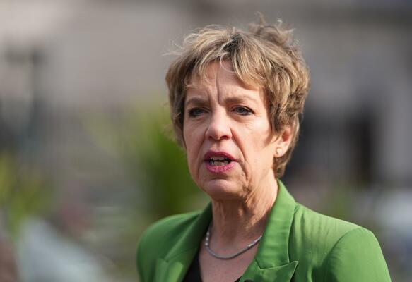 Labour leader backs calls from thalidomide survivors for a formal State apology