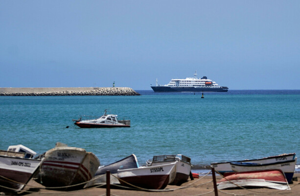 Authorities confirm new suspected case of hantavirus linked to cruise-ship outbreak - The Journal