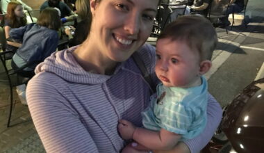 How to tell the difference between baby blues and postpartum depression