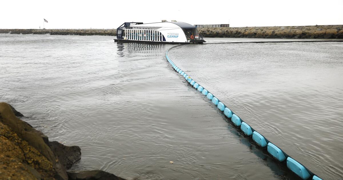 The man who wants to stop trash from flowing into the ocean