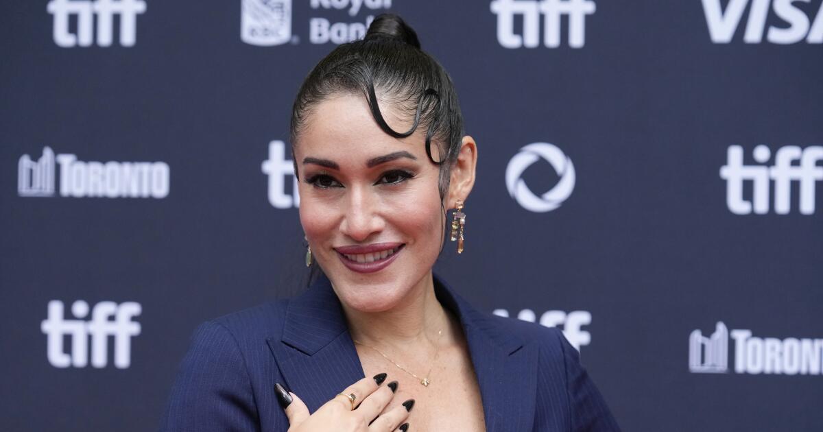 James Cameron sued by Q’orianka Kilcher over 'Avatar' design