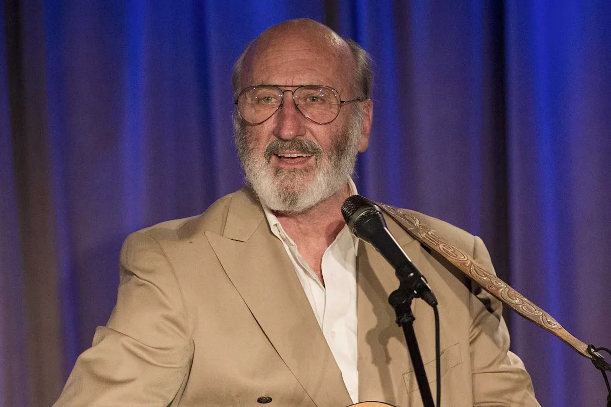 Noel Stookey Says He Never Meant to 'Demean' The Beatles with Pointed Lyric in Peter, Paul and Mary's ‘I Dig Rock and Roll Music’