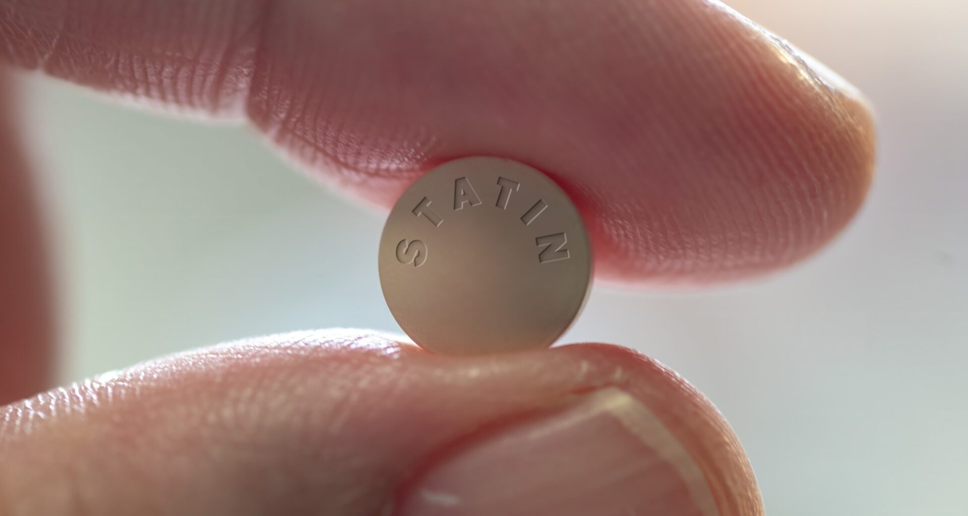 Study: Statins promote muscle metabolic danger and NLRP3-mediated myopathy via lower protein-prenylation and YAP. Image Credit: pimpampix / Shutterstock