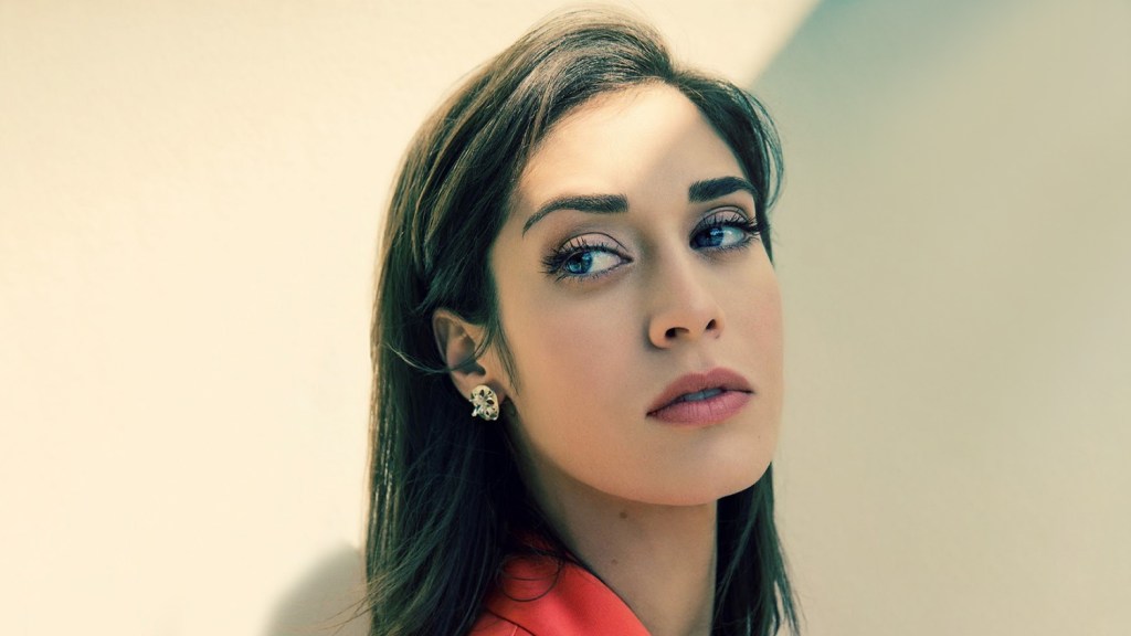 Lizzy Caplan Joins 'Far Cry' Anthology Series At FX