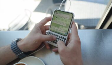 Clicks shows off its BlackBerry-inspired phone in a new hands-on video