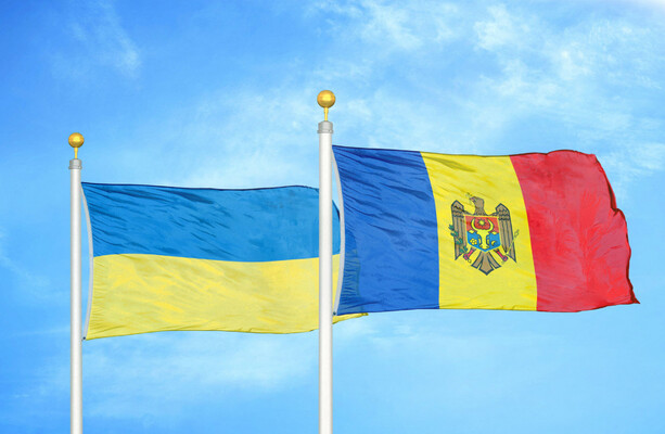 Ukraine and Moldova a step closer to EU membership after Hungary drops long-standing veto - The Journal