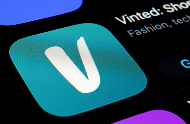 Secondhand clothes are booming - so what's involved in buying and selling on Vinted? - The Journal