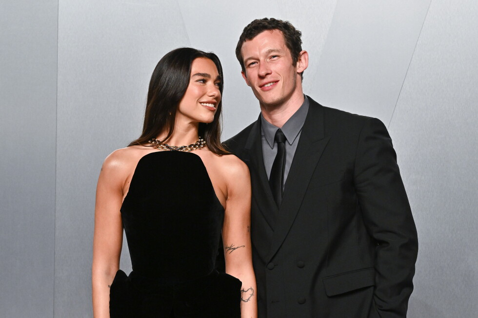 The sounds of Dua Lipa interrupt Portugal news conference at World Cup