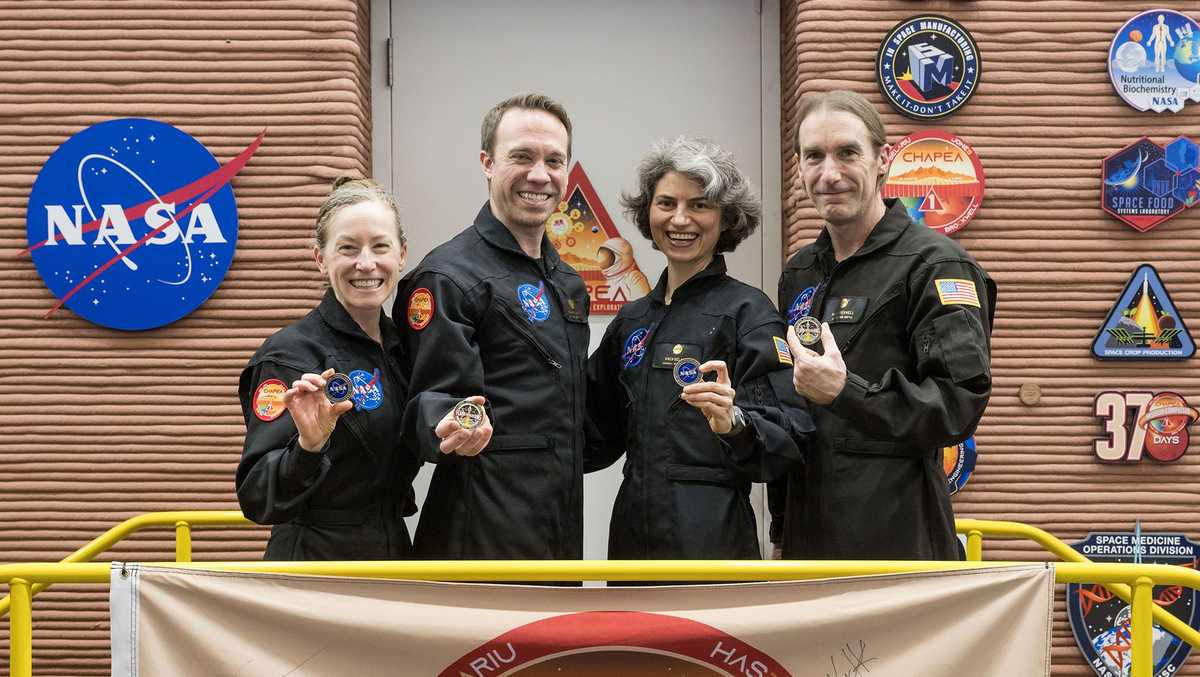 Sick of Earth? NASA is recruiting volunteers for a yearlong Moon and Mars simulation