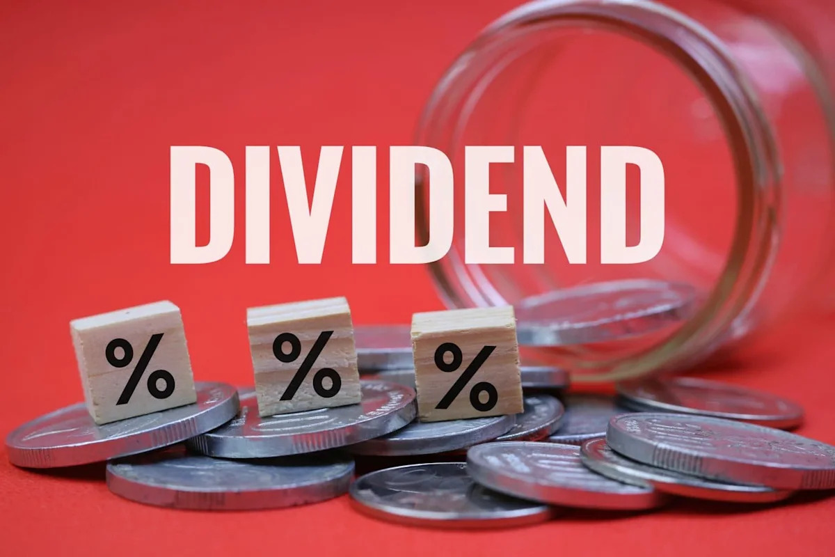 How retirees are earning $0.18 monthly per share without options risk