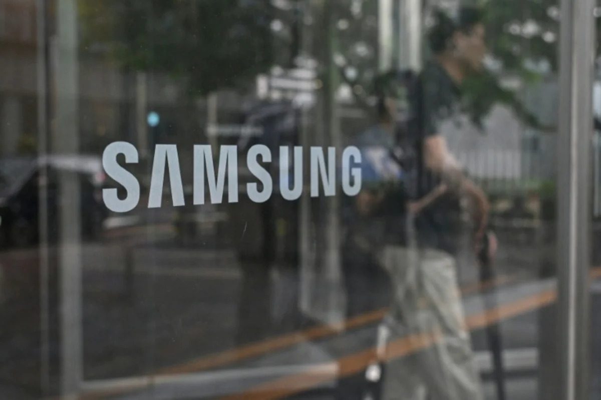 Why are tech stocks tanking?