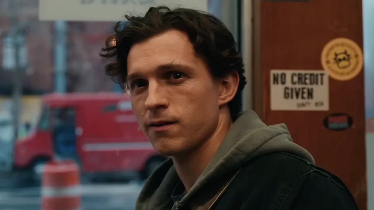 Tom Holland Is Like Timothèe Chalamet In His Oscar Quest (But Compared Himself To Leonardo DiCaprio)