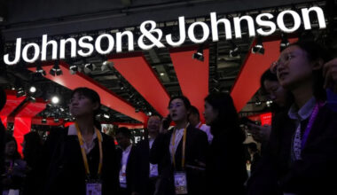 J&J enters US robotic surgery market after device gets marketing authorization